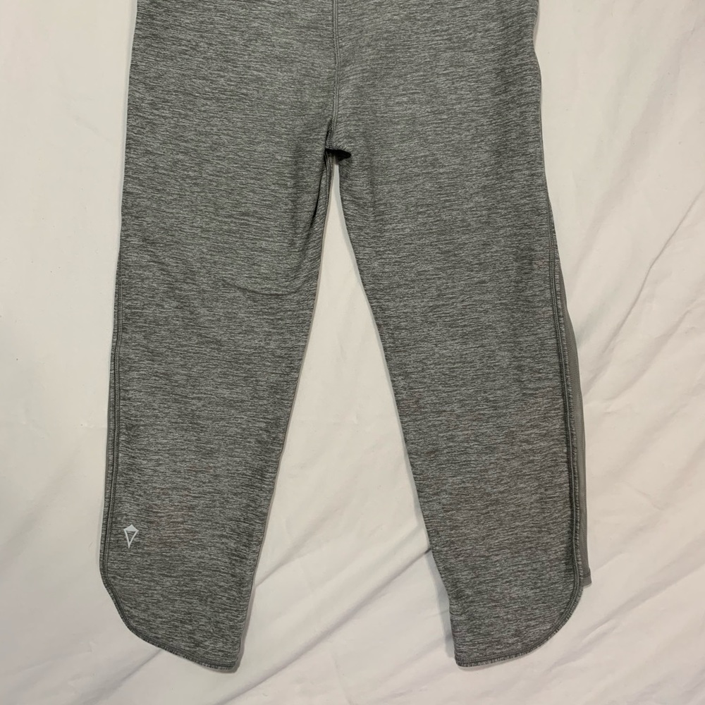 Ivivva Capris - Picture 3 of 4